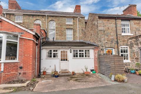 3 bedroom terraced house for sale, Salop Road, Welshpool