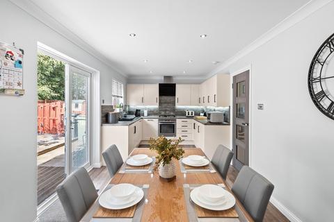 106 Bridgend Park, Bathgate, EH48 2AY