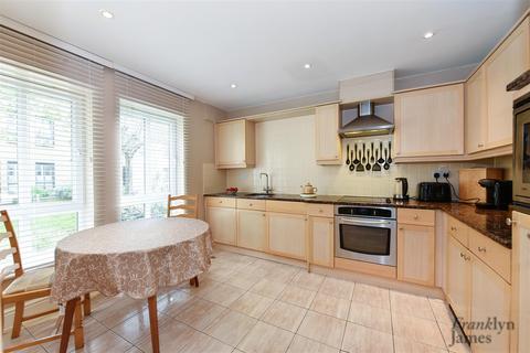 4 bedroom terraced house for sale, Brightlingsea Place, Narrow Street, London, E14