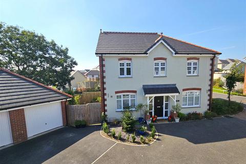 4 bedroom detached house for sale, Yellowmead Tor Close, Tavistock