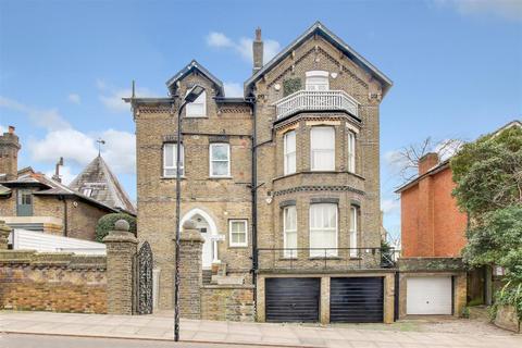 3 bedroom apartment for sale, Prince Arthur Road, Hampstead, London