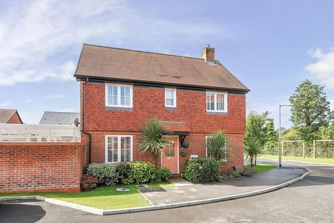 3 bedroom detached house for sale, Badgers Bolt, Colden Common, Winchester, Hampshire, SO21