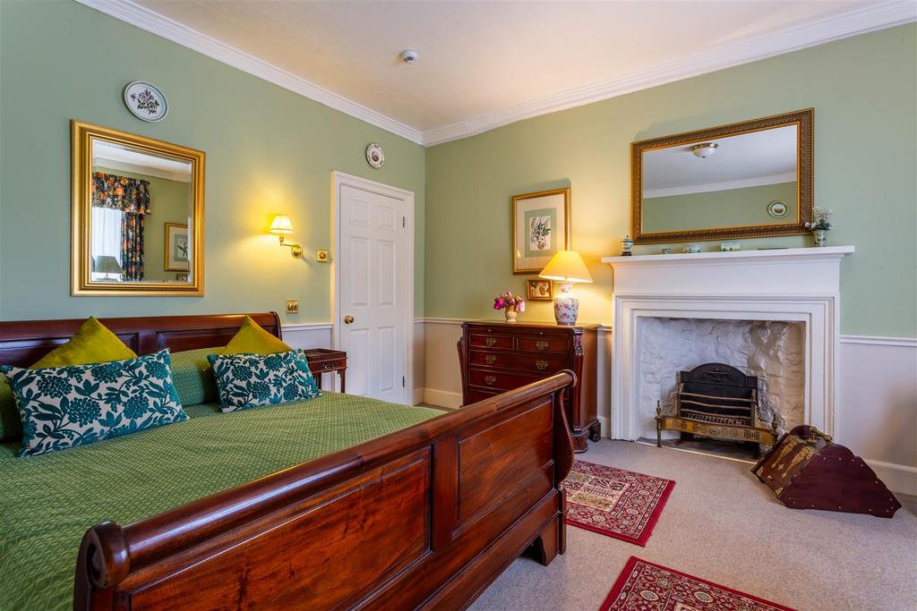 Bedroom 4- Green room