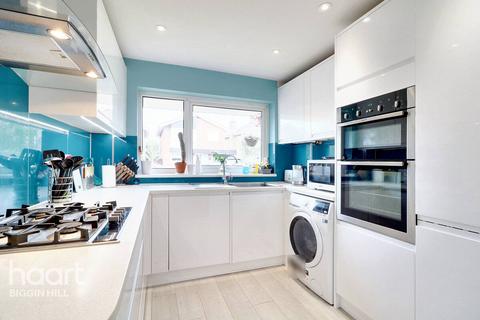 4 Foxearth Close, Biggin Hill, Westerham, TN16 3HQ