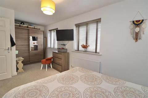 2 Buttle Lea, Pocklington, York, YO42 2SL