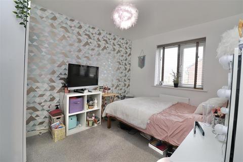 2 Buttle Lea, Pocklington, York, YO42 2SL