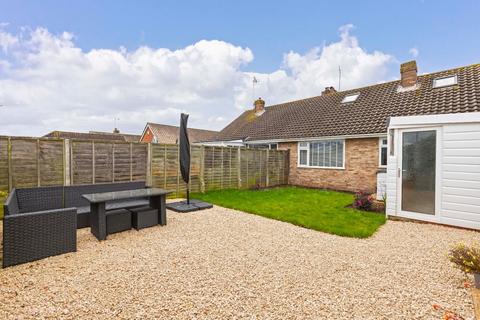 2 bedroom bungalow for sale, Langdale Close, Sompting, Lancing