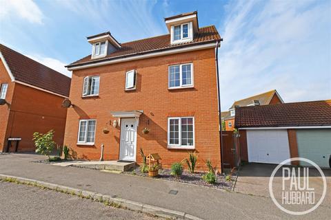 4 Abbeydale, Carlton Colville, Lowestoft, NR33 8WJ