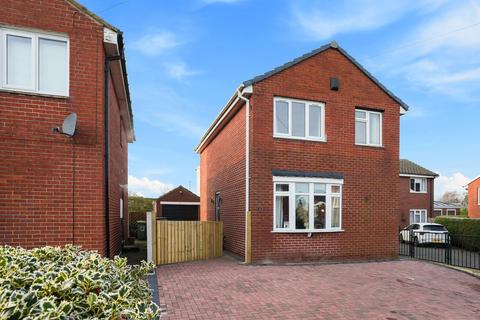 3 bedroom detached house for sale, Westfield Close, Leeds LS26