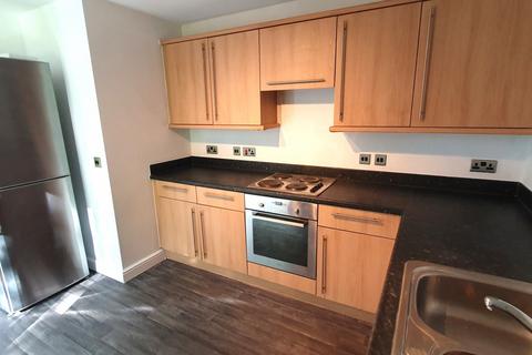 3 bedroom flat to rent, Joslin Avenue, Colindale