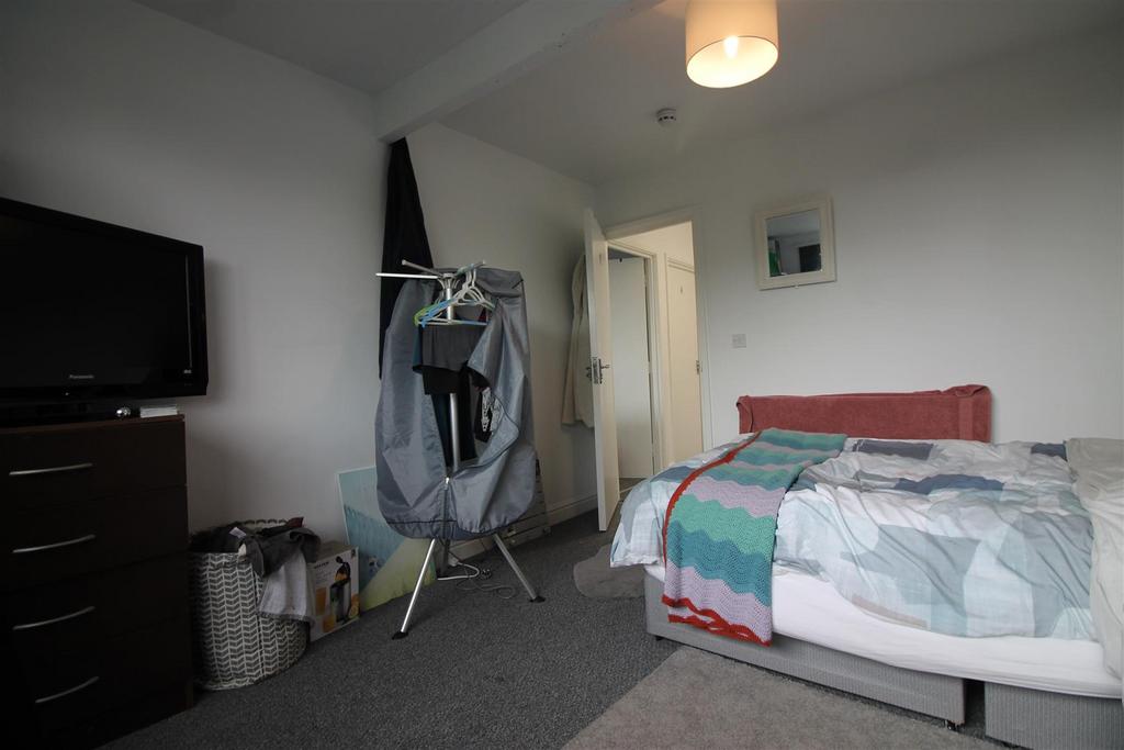 23 KR- Bedroom 2.JPG
