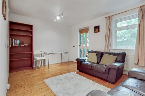 1 bedroom apartment to rent, Highbury Station Road, N1