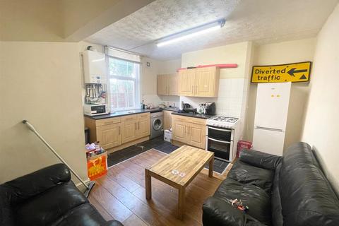 4 bedroom flat to rent, *£145pppw BILLS INCL* Annesley Grove, Arboretum - TRENT UNI