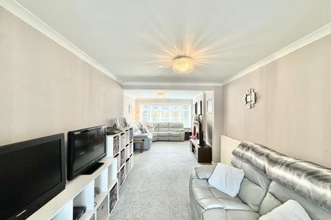 51 Acaster Drive, Garforth, Leeds, LS25 2BH
