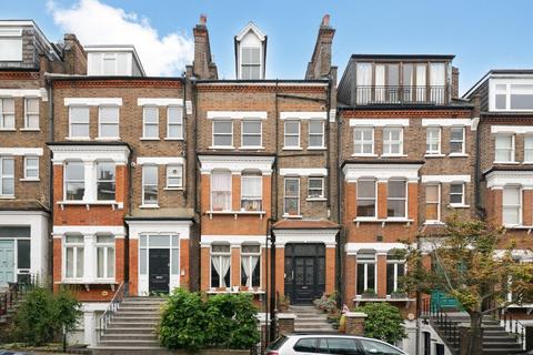 3 bedroom flat for sale, Carlingford Road, London