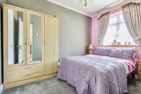 5 bedroom semi-detached house for sale, Hounslow,  London,  TW5