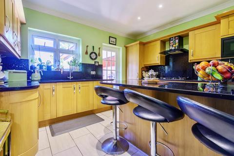 5 bedroom semi-detached house for sale, Hounslow,  London,  TW5