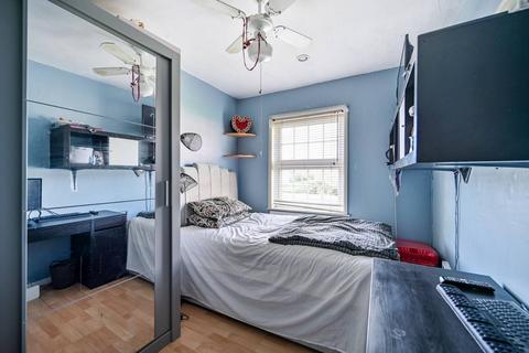 2 Walton Gardens, London, W3 0AQ