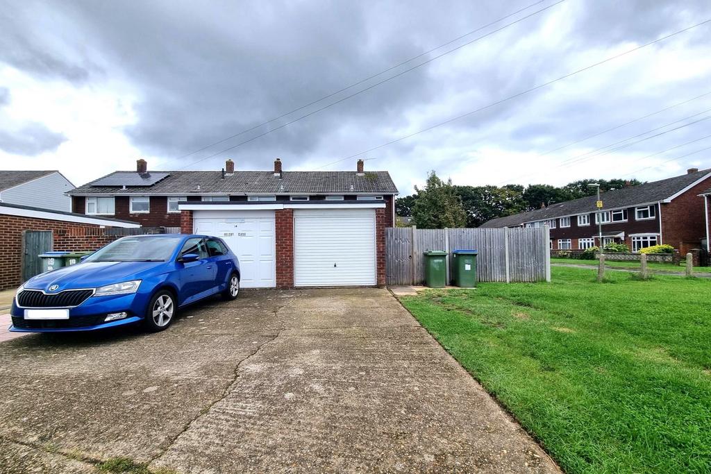 Garage/driveway