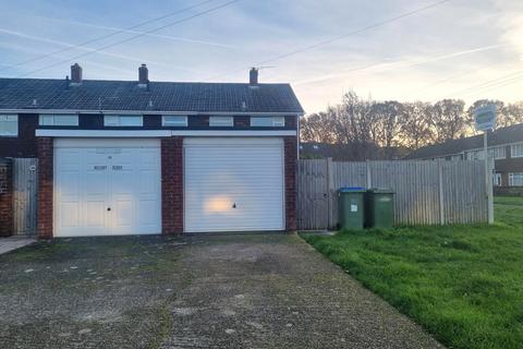 3 bedroom end of terrace house for sale, HELSBY CLOSE, FAREHAM