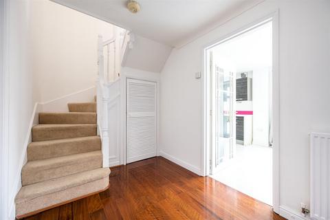 2 Browning Drive, Winwick, Warrington, WA2 8XL