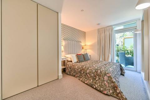 3 bedroom flat for sale, Clifton Mansions, Willesden Green NW2