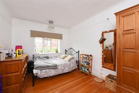 2 bedroom apartment for sale, Emerson Court, Wimbledon Hill Road, Wimbledon