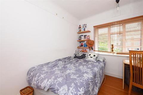 2 bedroom apartment for sale, Emerson Court, Wimbledon Hill Road, Wimbledon