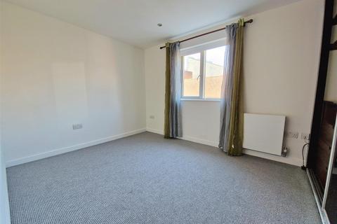 2 bedroom apartment for sale, Castle Quay, Castle Lane, Bedford