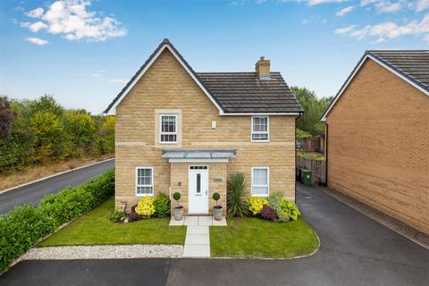 4 bedroom detached house for sale, Hyatt Garth, Leeds LS26