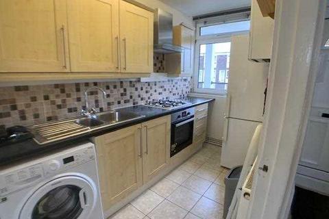 4 bedroom flat to rent, Kiln Place, London