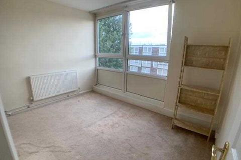 4 bedroom flat to rent, Kiln Place, London