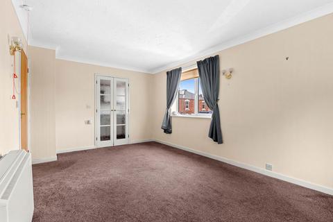 1 bedroom retirement property for sale, Apartment 30, Gheluvelt Court, Brook Street, Barbourne, Worcester.  WR1 1JB