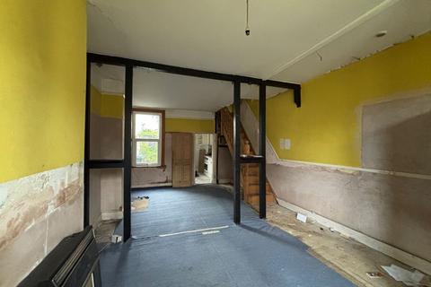 87 Brunswick Crescent, London, N11 1EE