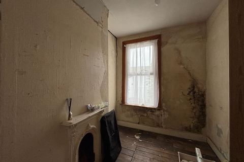 87 Brunswick Crescent, London, N11 1EE