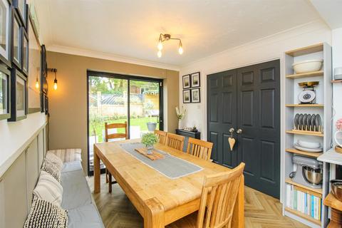 4 bedroom detached house for sale, Hatfield View, Wakefield WF1