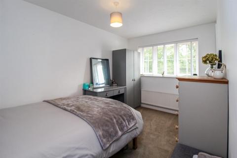 2 Hatfield View, Wakefield, WF1 3SN