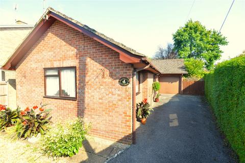 2 bedroom bungalow for sale, The Old Vineries, Fordingbridge, Hampshire, SP6