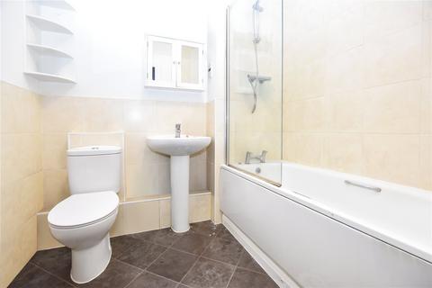 1 bedroom flat for sale, Sterling Road, Bexleyheath, DA7