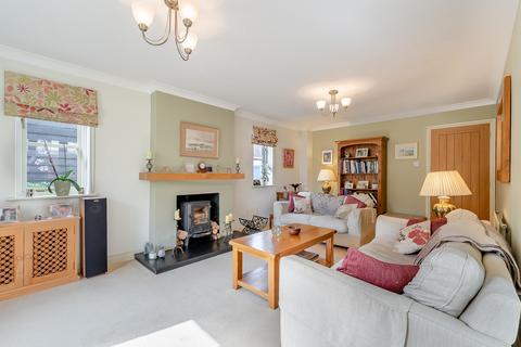 5 bedroom detached house for sale, Bennetts Close Padbury Buckingham, Buckinghamshire, MK18 2BF