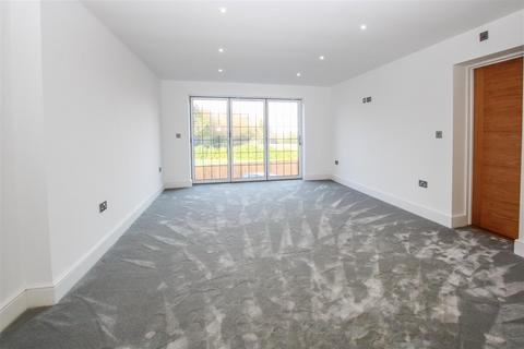 2 bedroom apartment for sale, Shenfield Road, Shenfield, Brentwood