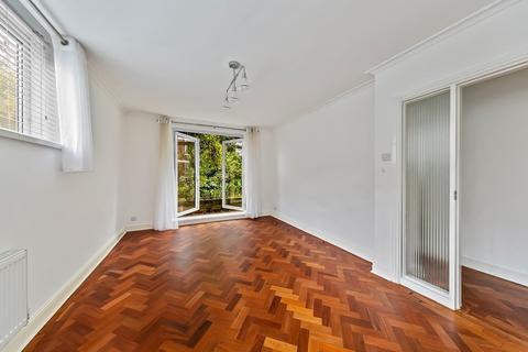 2 bedroom flat for sale, Branstone Court, Branstone Road, Kew, Richmond, Surrey TW9