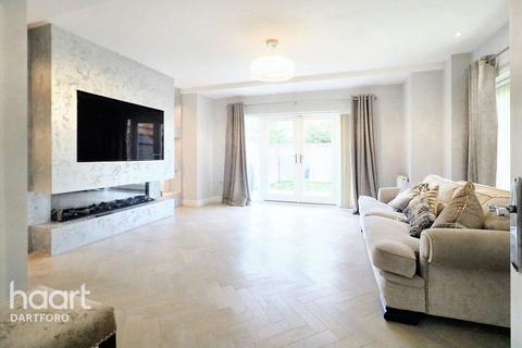 2 Jepson Drive, Stone, Dartford, DA2 6FR