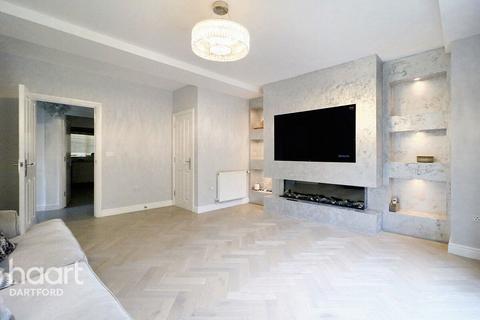 2 Jepson Drive, Stone, Dartford, DA2 6FR