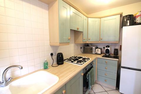 2 bedroom terraced house to rent, Minstrel Close, Hucknall, Nottingham