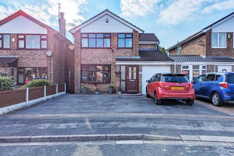 4 bedroom detached house for sale, Lawson Avenue, Leigh