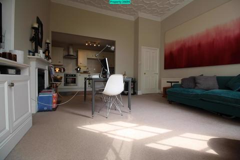 2 bedroom ground floor flat to rent, Highbury Terrace, London, N5 1UP