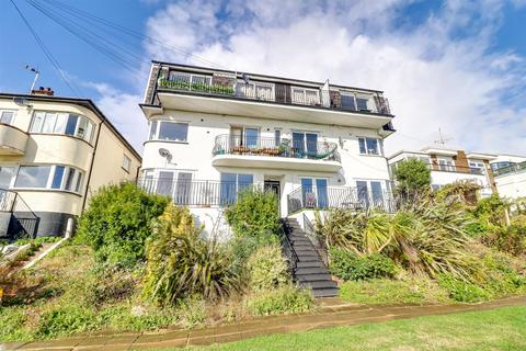 2 bedroom flat for sale, Undercliff Gardens, Leigh-On-Sea SS9