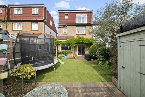 6 Blackmore Avenue, Southall, UB1 3ES