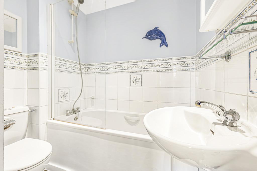 Ensuite Two